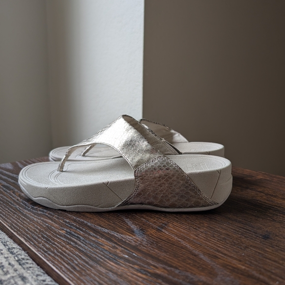 Fitflop Lulu Metallic Snakeskin Print Thong Flip Flop Sandals - Picture 1 of 8